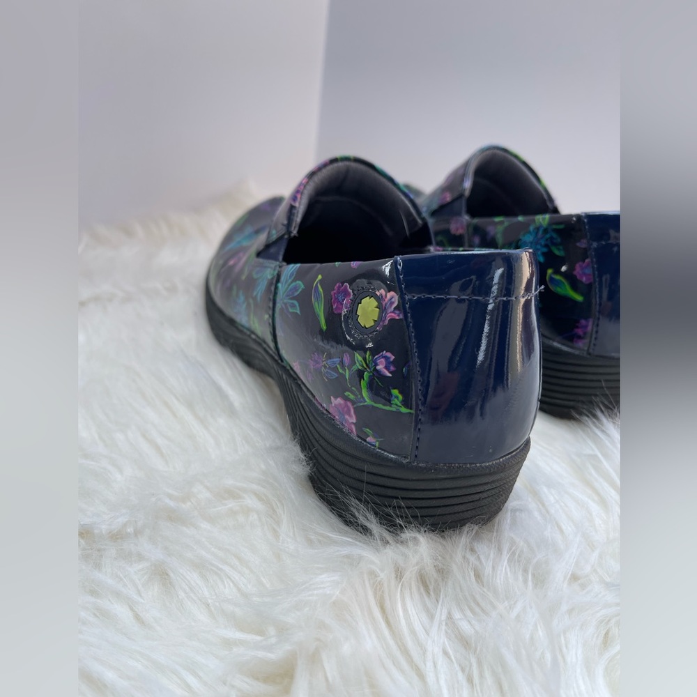 NEW Women’s Dansko Clogs, Botanical Patent, Size 39 - Picture 5 of 9